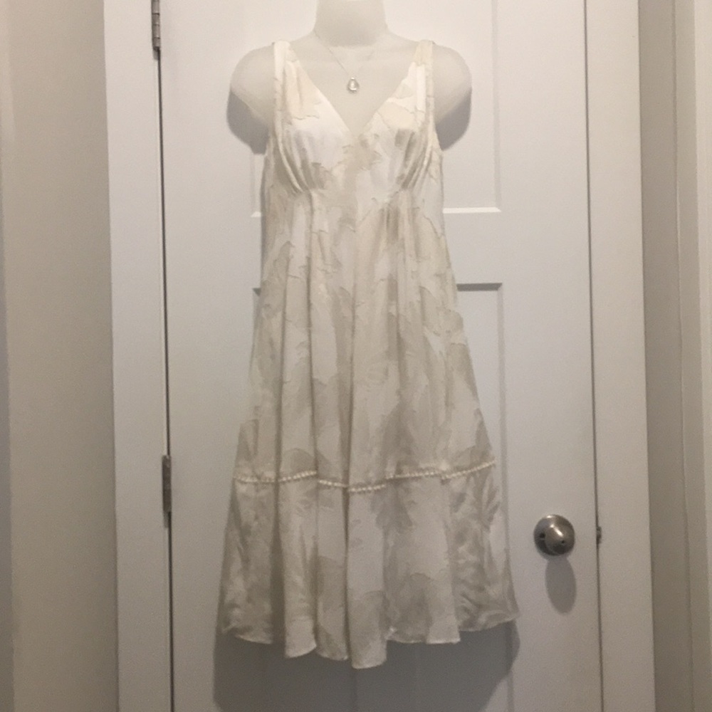 Sleeveless Dress 👗, Size-0, Lined,V-Neckline
